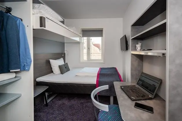 Standard+ 140cm Queen bed