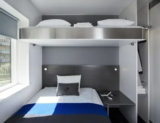 Standard+ 140 cm Queen Bed