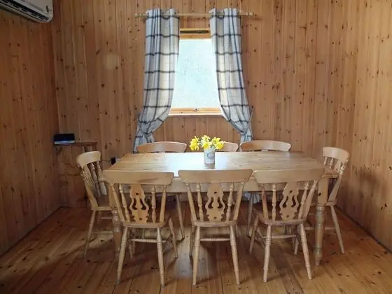 Kulübe, 2 Yatak Odası (Oak Cabin)