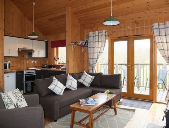 Kulübe, 2 Yatak Odası (Oak Cabin)