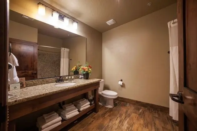 Classic Suite with Wall Bed