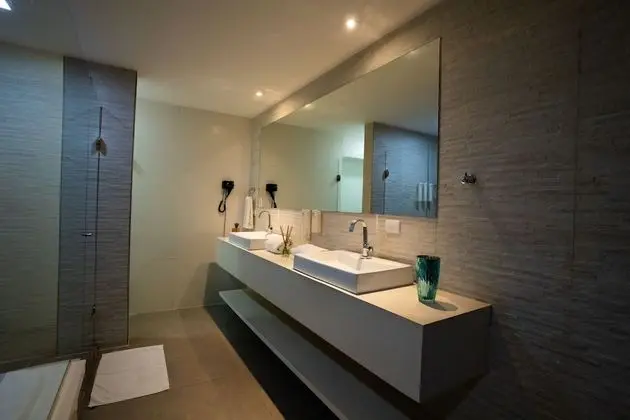 Suite Presidencial com Varanda Lateral e Jacuzzi