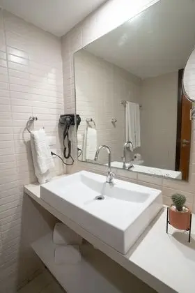 Tek Büyük Yataklı Oda, Balkon, Plaj Manzaralı