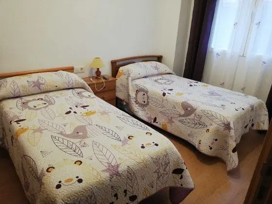 İki Ayrı Yataklı Oda, Ortak Banyo, Park Manzaralı