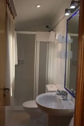 Basic Tek Büyük Yataklı Oda