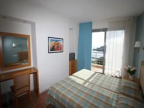 Tek Büyük veya İki Ayrı Yataklı Oda