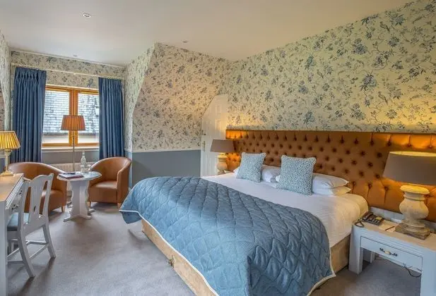 Cottage King Room