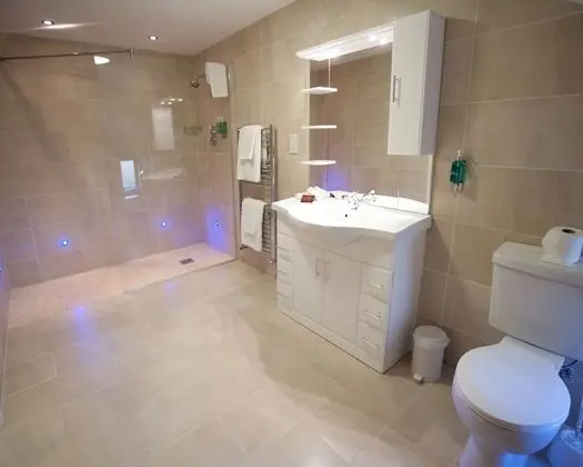 Cottage King Room
