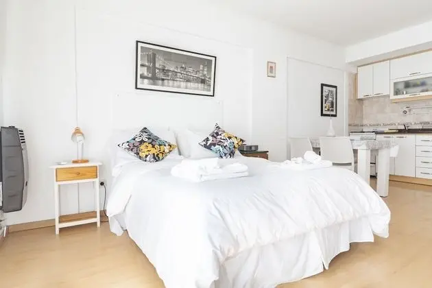 Design Apart Daire, 1 Büyük (Queen) Boy Yatak ve Çekyat, Sigara İçilmez