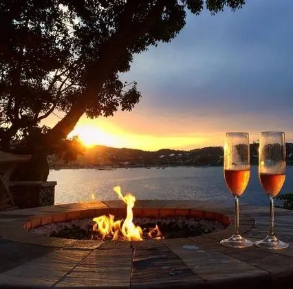 Oda (Suite Fogo Hidro Piscina Deck)