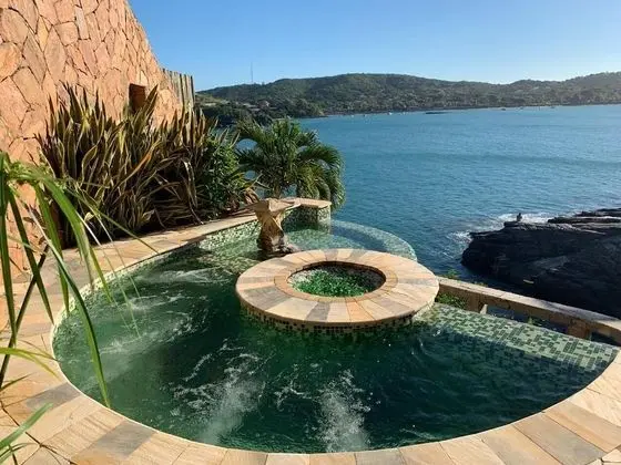 Oda (Suite Fogo Hidro Piscina Deck)