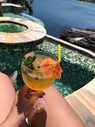 Oda (Suite Fogo Hidro Piscina Deck)