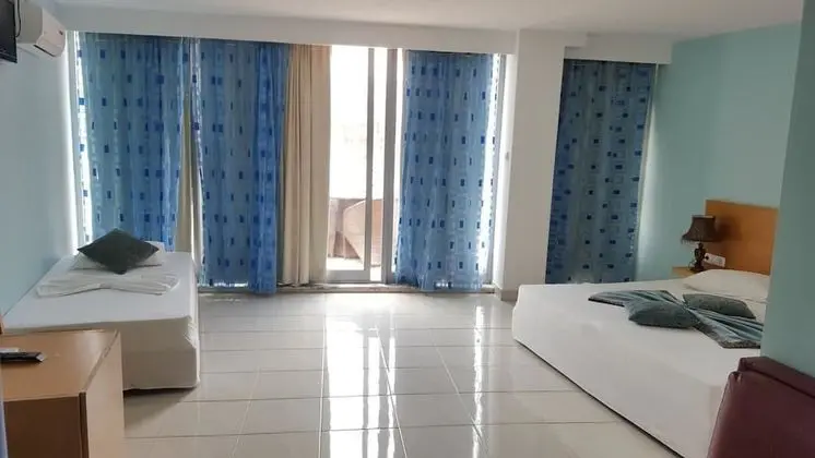 Tek Büyük Yataklı Oda