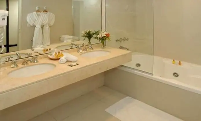 Comfort Süit, 1 En Büyük (King) Boy Yatak, Göl Manzaralı