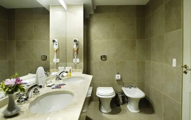 Standard Tek Büyük Yataklı Oda, 2 Tek Kişilik Yatak, Kısmi Göl Manzaralı