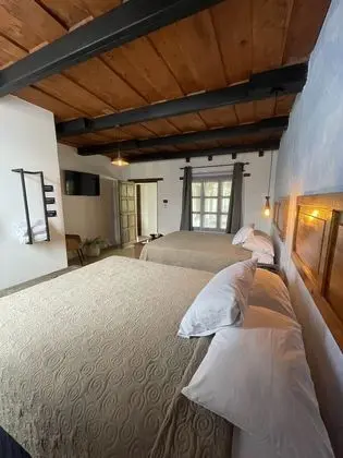 Dört Kişilik Oda, 2 Büyük (Queen) Boy Yatak