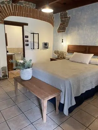 Oda, 1 Büyük (Queen) Boy Yatak