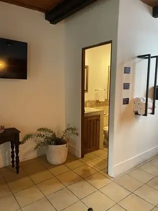 Oda, 1 Büyük (Queen) Boy Yatak