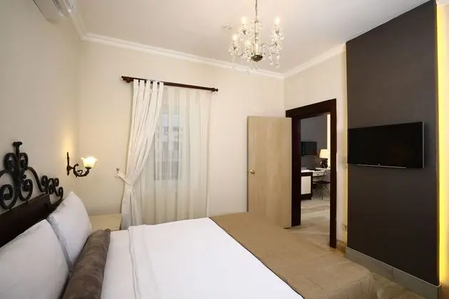Aile Suite