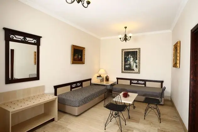 Aile Suite