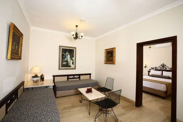 Aile Suite