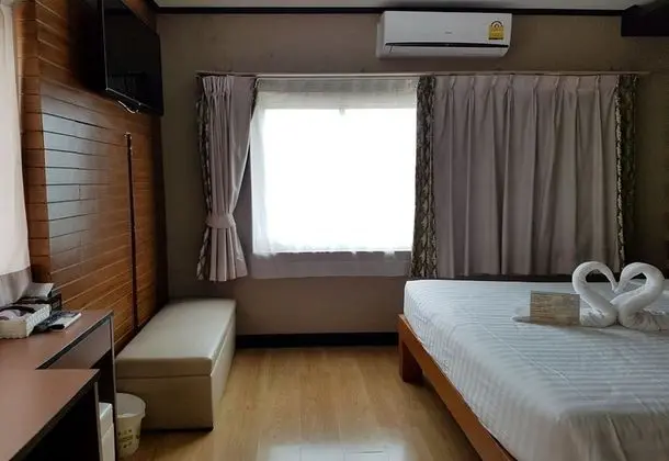 VIP Corner Room