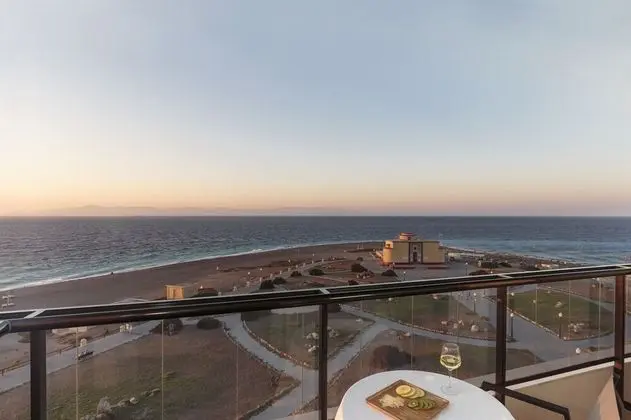 Panoramic Süit, Havuz Kenarı