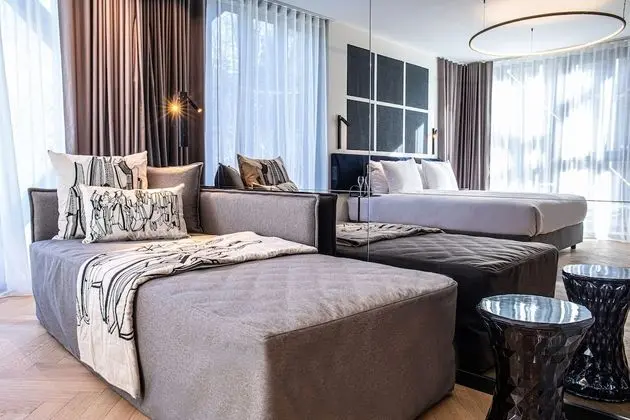 Deluxe Tek Büyük Yataklı Oda