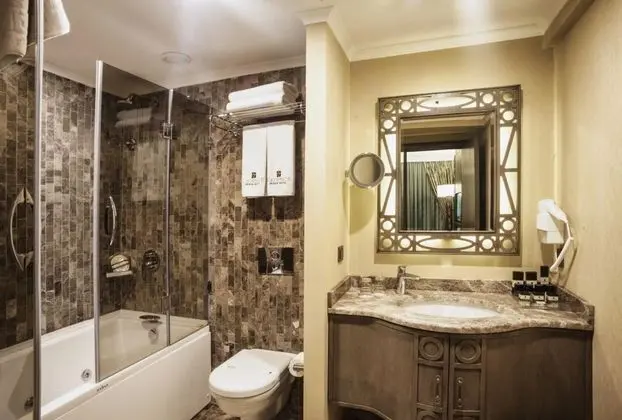 Suite, Şehir Manzaralı