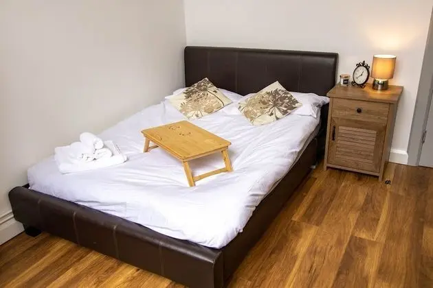 Comfort Tek Büyük Yataklı Oda, Ortak Banyo (1st Floor )