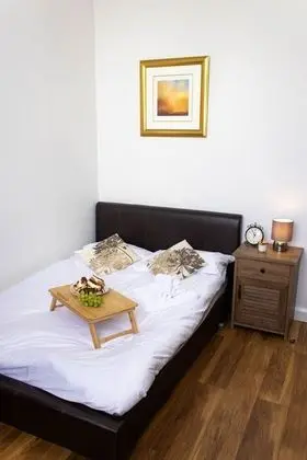 Comfort Tek Büyük Yataklı Oda, Ortak Banyo (1st Floor )