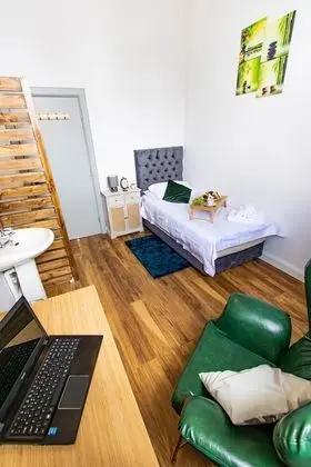 Comfort Tek Kişilik Oda, Ortak Banyo (1st Floor )