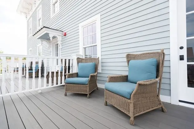 Balcony Suite King