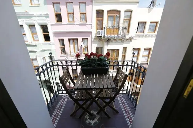 Apartment, Balcony