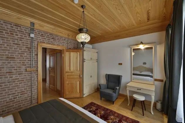 Apartment, Balcony