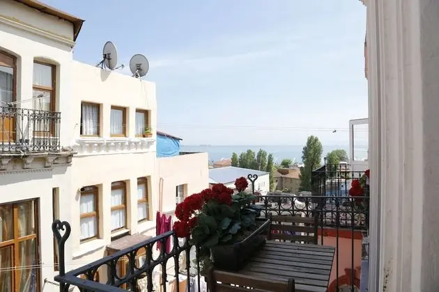 Apartment, Balcony