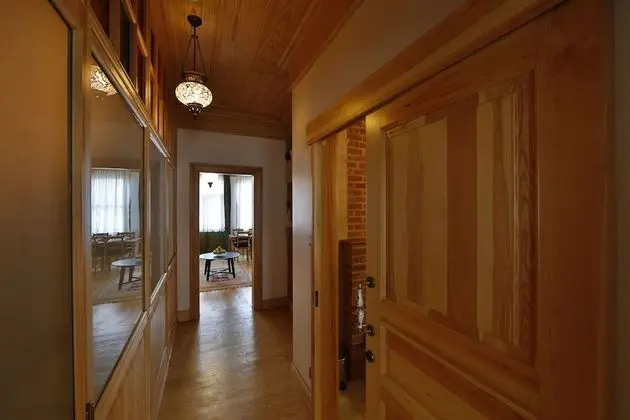 Apartment, Balcony
