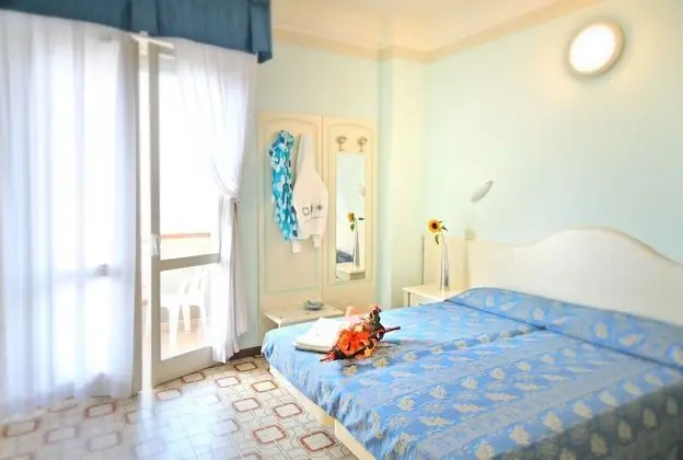 Tek Büyük Yataklı Oda, Balkon