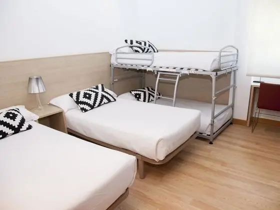 Dört Kişilik Oda (2 Adults + 2 Children)