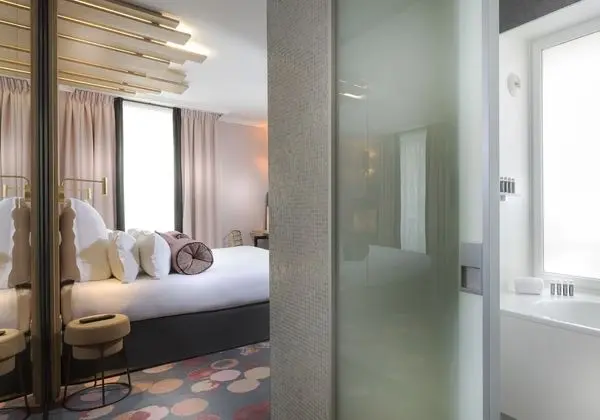 Family Oda (connecting rooms, Bâtiment 1)