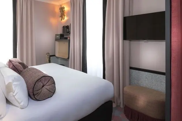 Family Oda (connecting rooms, Bâtiment 1)