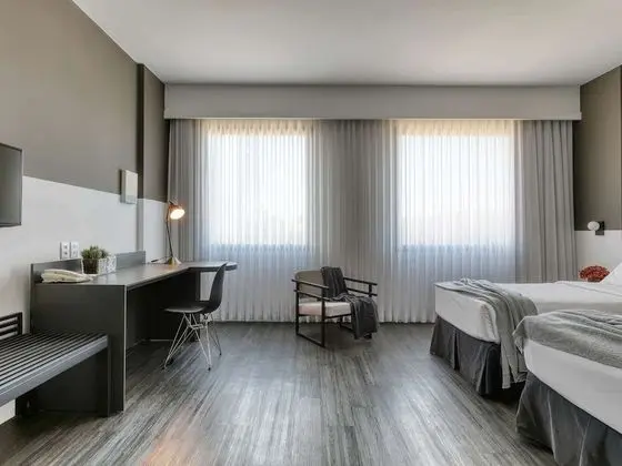 Standard Oda, 1 Büyük (Queen) Boy Yatak