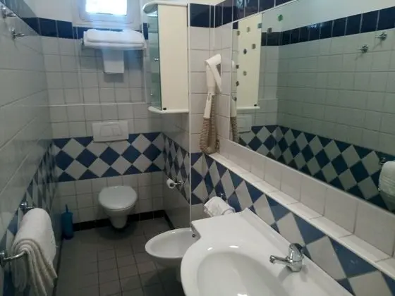 Standard Üç Kişilik Oda