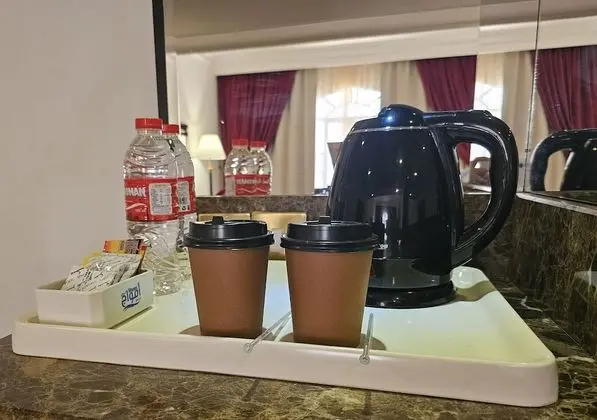 Kahve ve/veya kahve makinesi
