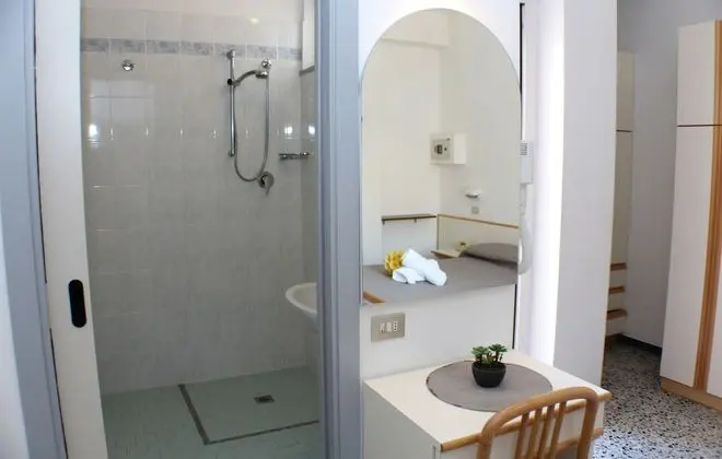 Dört Kişilik Oda, Balkon, Deniz Manzaralı