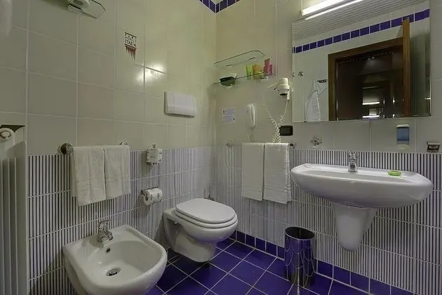 Standard Tek Büyük veya İki Ayrı Yataklı Oda