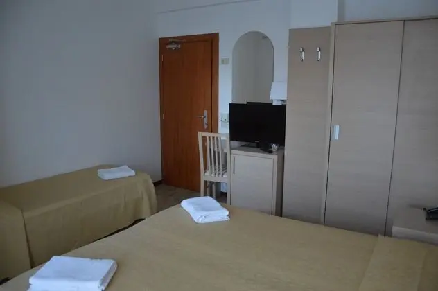 Dört Kişilik Oda, 1 Yatak Odası