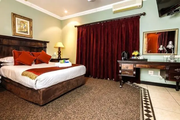 Deluxe Tek Büyük Yataklı Oda