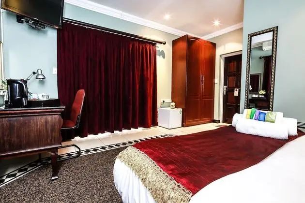 Deluxe Tek Büyük Yataklı Oda