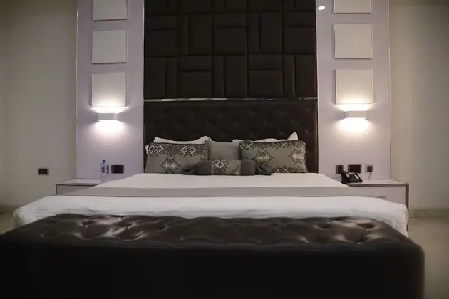 King Classic Room